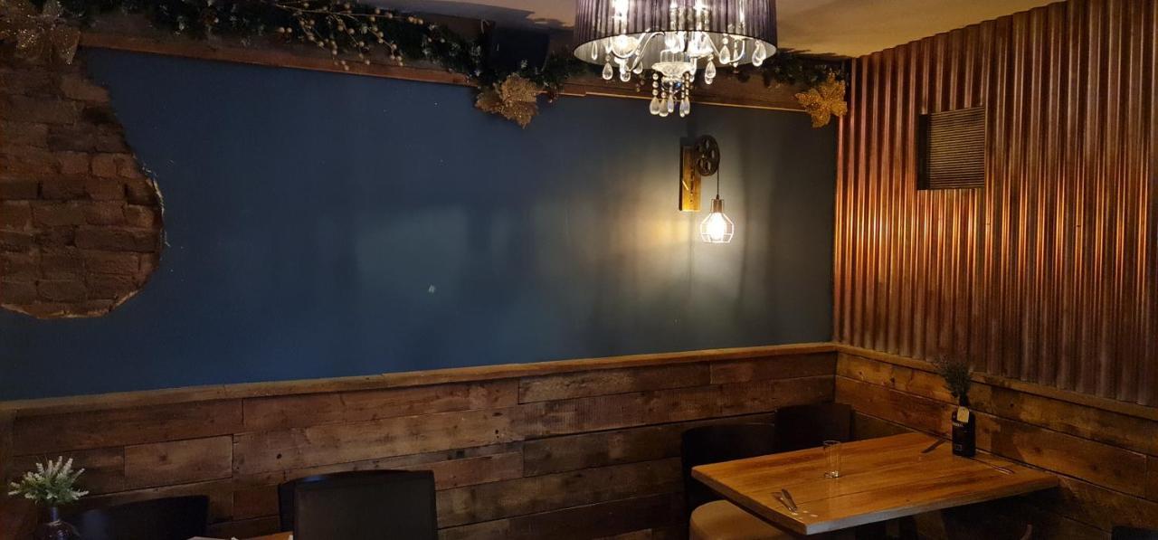 The Waterside Bar, Rooms & Restaurant Swinton  Exterior photo
