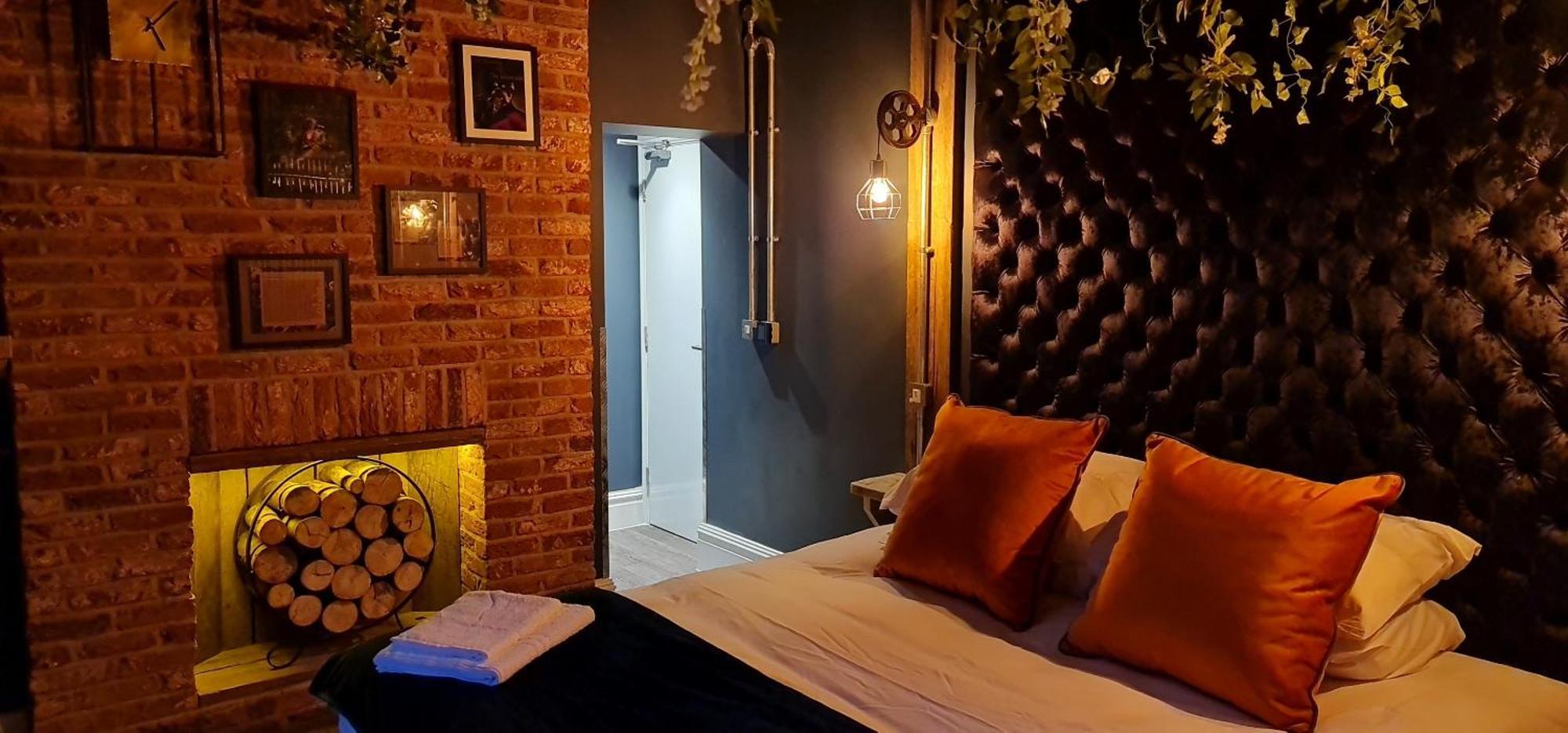 The Waterside Bar, Rooms & Restaurant Swinton  Room photo